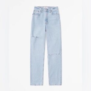 Abercrombie Ultra High Rise 90s Straight Jean in 34Regular